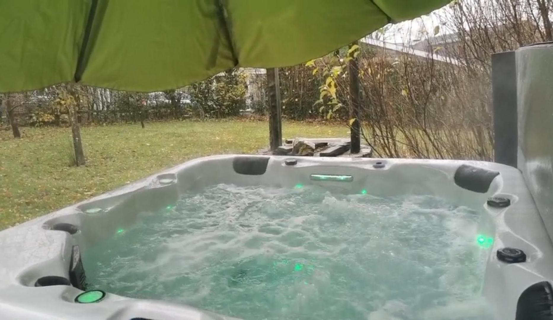 יאלהיי Gite Ardennes Au Coin Du Feu Jacuzzi Sauna Et Nature מראה חיצוני תמונה